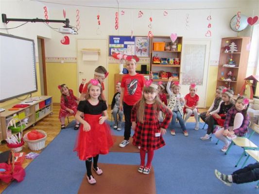 Grafika #37: Walentynki - dzień przyjaźni gr III