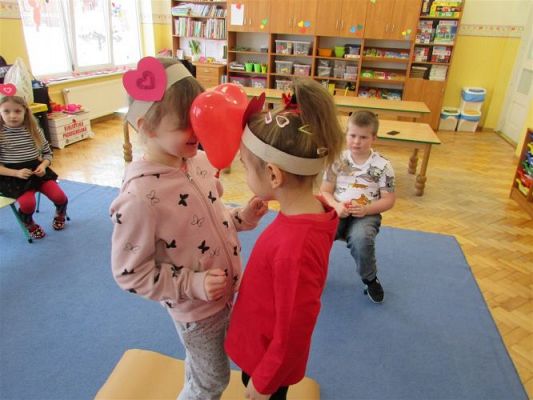 Grafika #40: Walentynki - dzień przyjaźni gr III