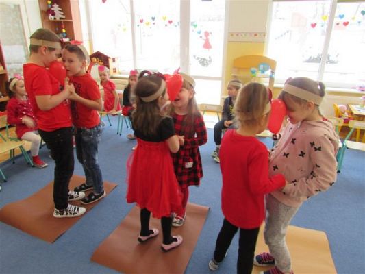 Grafika #43: Walentynki - dzień przyjaźni gr III