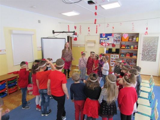 Grafika #46: Walentynki - dzień przyjaźni gr III