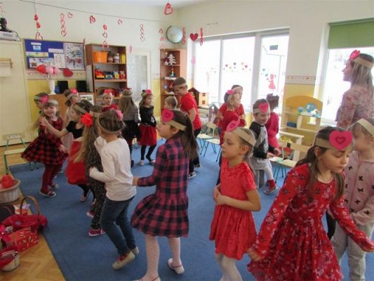 Grafika #50: Walentynki - dzień przyjaźni gr III