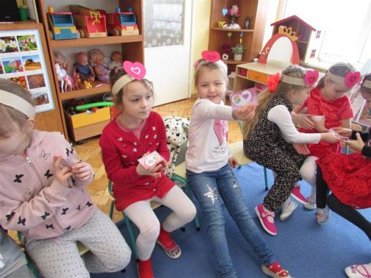 Grafika #54: Walentynki - dzień przyjaźni gr III