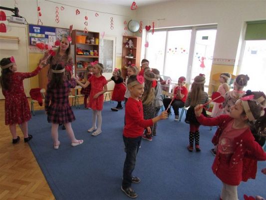 Grafika #68: Walentynki - dzień przyjaźni gr III