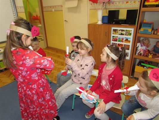 Grafika #96: Walentynki - dzień przyjaźni gr III