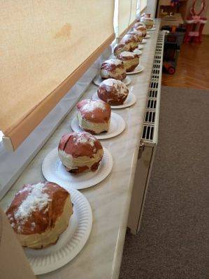 Grafika #11: 11.02.2021 Tłusty Czwartek gr II