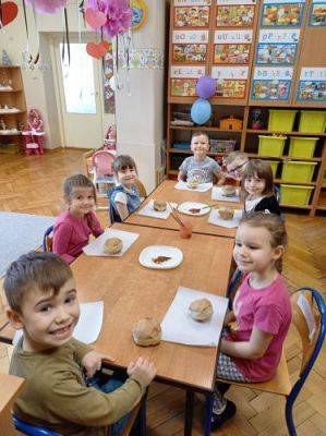 Grafika #13: 11.02.2021 Tłusty Czwartek gr II