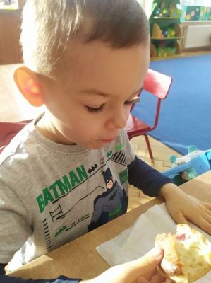 Grafika #7: 11.02.2021 Tłusty Czwartek gr I