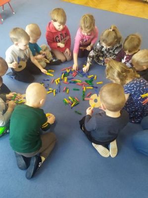 Grafika #8: 11.02.2021 Tłusty Czwartek gr I