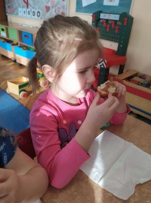 Grafika #15: 11.02.2021 Tłusty Czwartek gr I