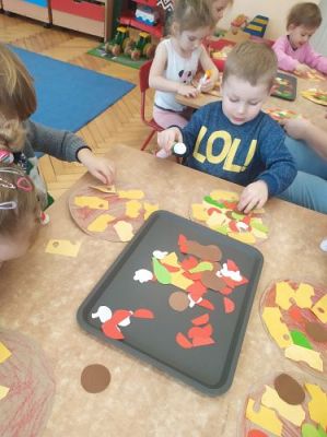 Grafika #0: 09.02.2021 Dzień Pizzy