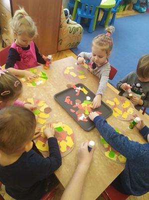 Grafika #1: 09.02.2021 Dzień Pizzy