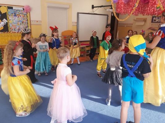 Grafika #6: 29.01.2021 Bal karnawałowy gr III