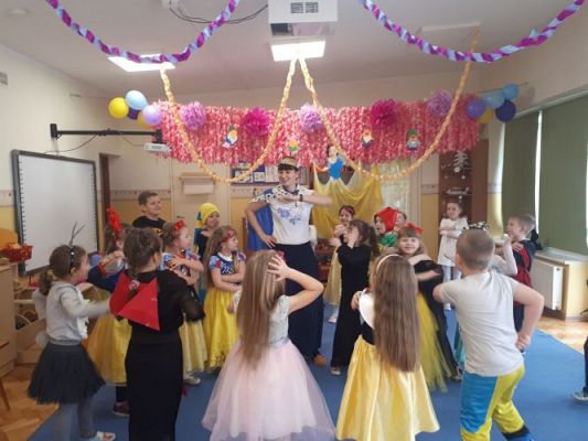 Grafika #11: 29.01.2021 Bal karnawałowy gr III