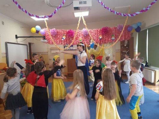 Grafika #16: 29.01.2021 Bal karnawałowy gr III