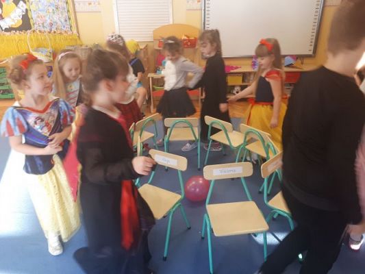 Grafika #65: 29.01.2021 Bal karnawałowy gr III