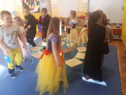 Grafika #66: 29.01.2021 Bal karnawałowy gr III