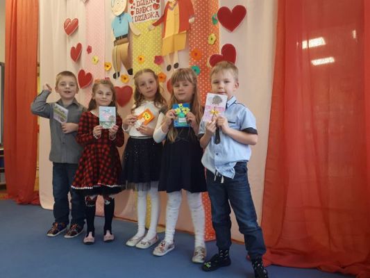 Grafika #50: Dzień Babci i Dziadka w gr III