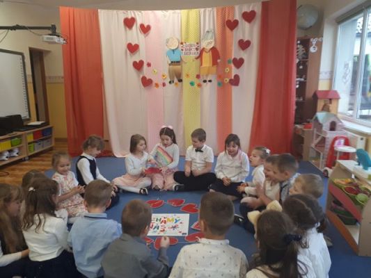 Grafika #54: Dzień Babci i Dziadka w gr III