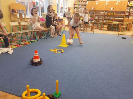 Grafika #6: Olimpiada zimowa w przedszkolu – zabawy i konkurencje sportowe. gr III