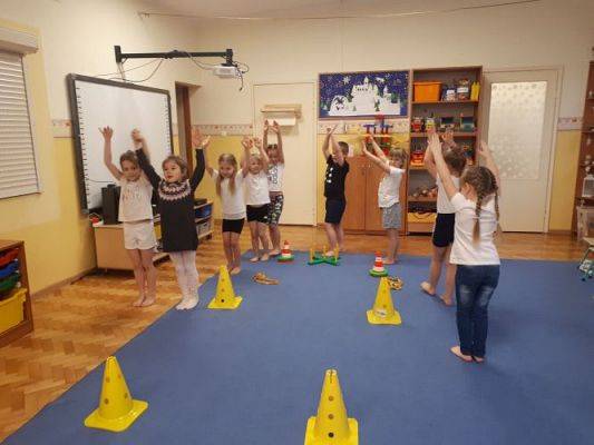 Grafika #12: Olimpiada zimowa w przedszkolu – zabawy i konkurencje sportowe. gr III