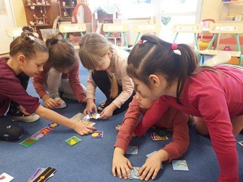 Grafika #2: Zabawy i zagadki matematyczne. Gr III