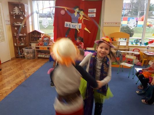 Grafika #6: 11.01.2021 W tanecznym rytmie You can dance