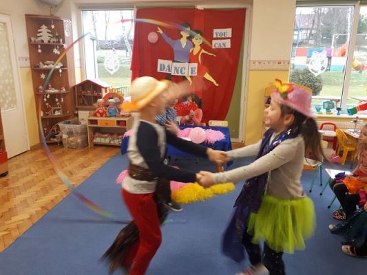 Grafika #14: 11.01.2021 W tanecznym rytmie You can dance