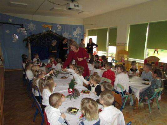 Grafika #14: 23.12.2020 Wigilia w przedszkolu