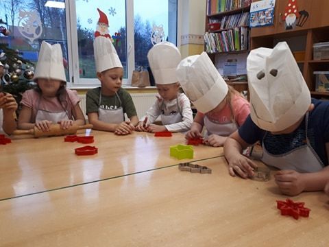 Grafika #17: 11.12.2020 Pieczemy pierniczki