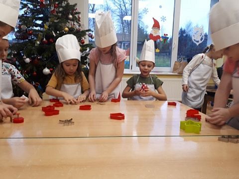 Grafika #20: 11.12.2020 Pieczemy pierniczki