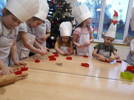 Grafika #22: 11.12.2020 Pieczemy pierniczki