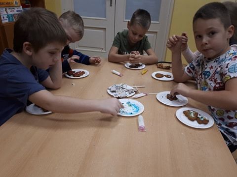 Grafika #31: 11.12.2020 Pieczemy pierniczki