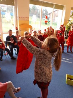 Grafika #25: 07.12.2020 Mikołajki gr III