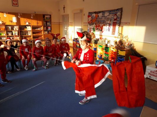 Grafika #27: 07.12.2020 Mikołajki gr III