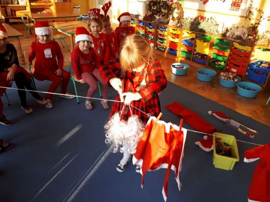 Grafika #29: 07.12.2020 Mikołajki gr III