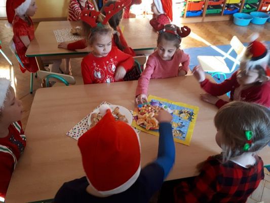 Grafika #79: 07.12.2020 Mikołajki gr III