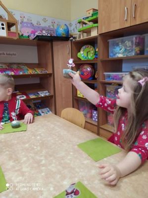 Grafika #6: 07.12.2020 Mikołajki w gr I