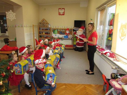 Grafika #41: 07.12.2020 Wizyta Mikołaja w Naszym przedszkolu