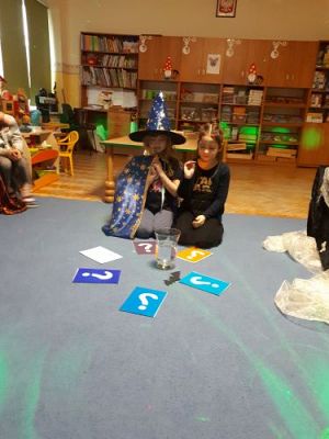 Grafika #15: 30.11.2020 Andrzejki gr III