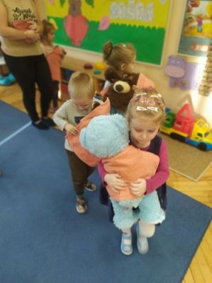 Grafika #13: 25.11.2020 Dzień Pluszowego Misia gr I