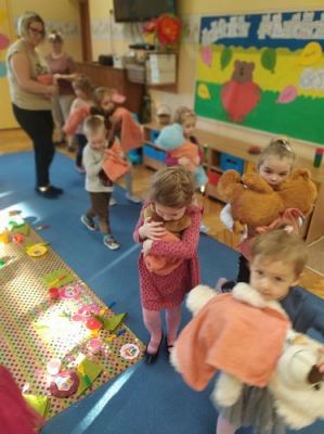 Grafika #15: 25.11.2020 Dzień Pluszowego Misia gr I