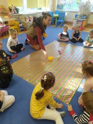 Grafika #16: 25.11.2020 Dzień Pluszowego Misia gr I