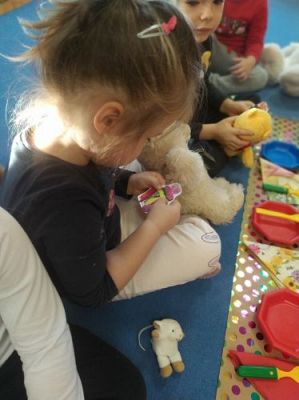 Grafika #23: 25.11.2020 Dzień Pluszowego Misia gr I