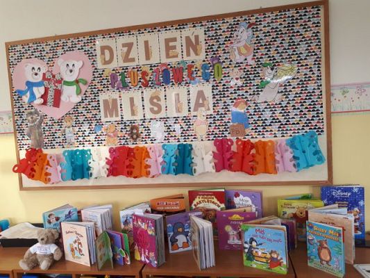 Grafika #0: 25.11.2020 Dzień Misia