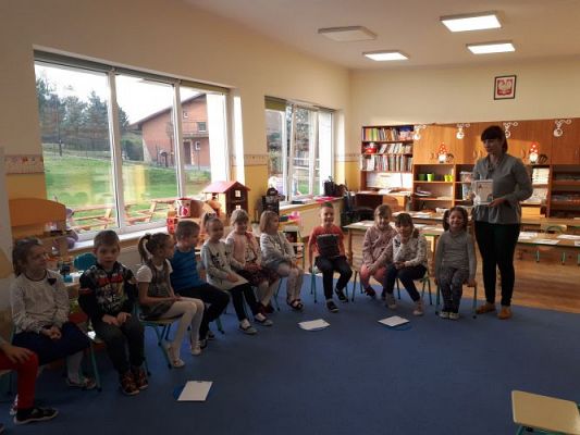 Grafika #2: 25.11.2020 Dzień Misia