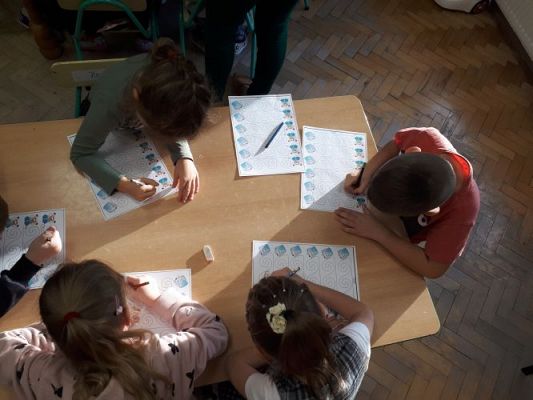 Grafika #14: 25.11.2020 Dzień Misia