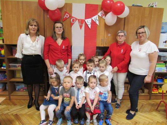 Grafika #8: 10.11.2020 Obchodzimy Święto Niepodległości w naszym przedszkolu