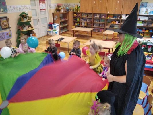 Grafika #14: 05.11.2020 W krainie bajek