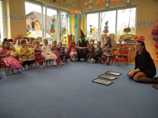 Grafika #16: 05.11.2020 W krainie bajek