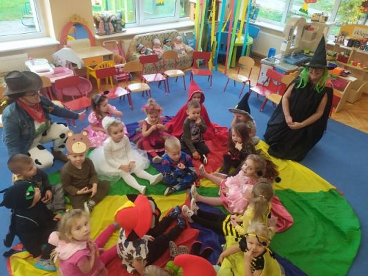 Grafika #20: 05.11.2020 W krainie bajek